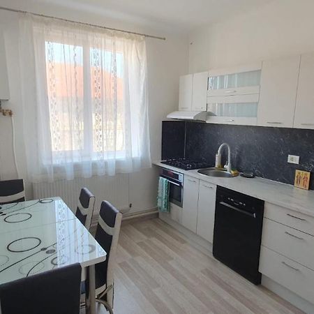 Aeroport Accommodation Bacău Eksteriør bilde
