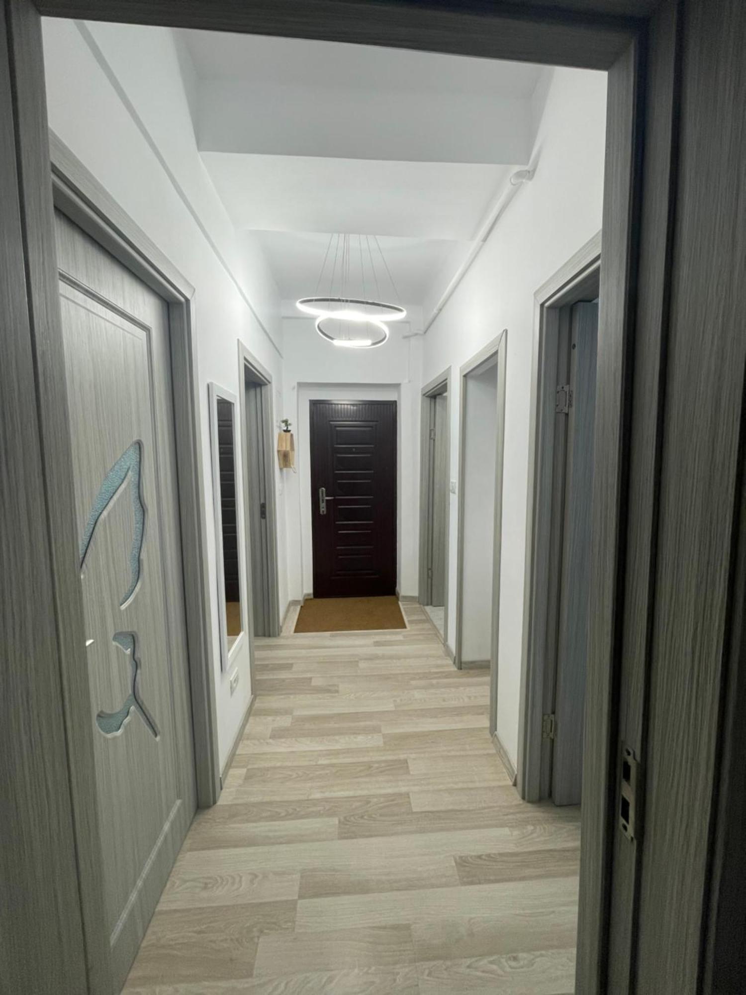 Aeroport Accommodation Bacău Eksteriør bilde